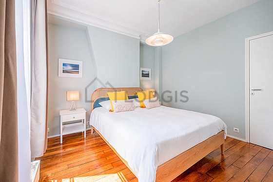 Chambre pour 2 personnes équipée de 1 lit(s) de 140cm