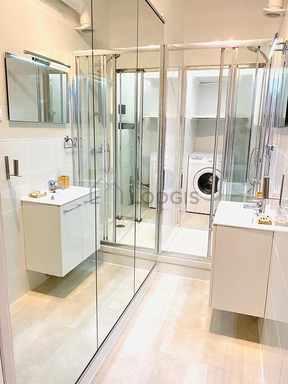 Appartement Paris 8° - 