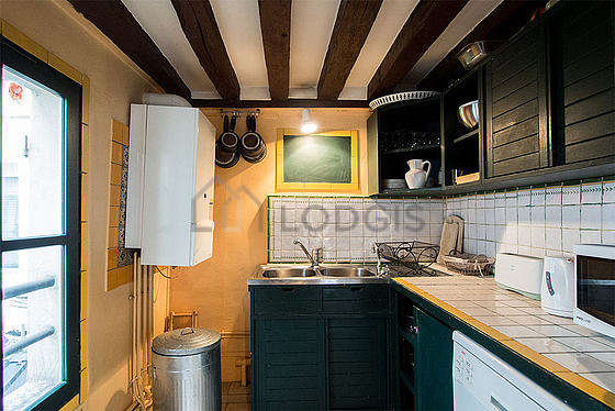 Beautiful kitchen of 6m² with tilefloor