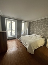 Duplex Paris 9° - Chambre