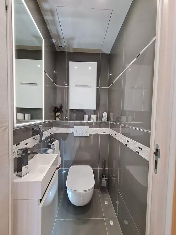 Toilettes indépendantes de la salle d'eau