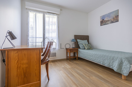 Chambre très calme pour 1 personnes équipée de 1 lit(s) de 90cm
