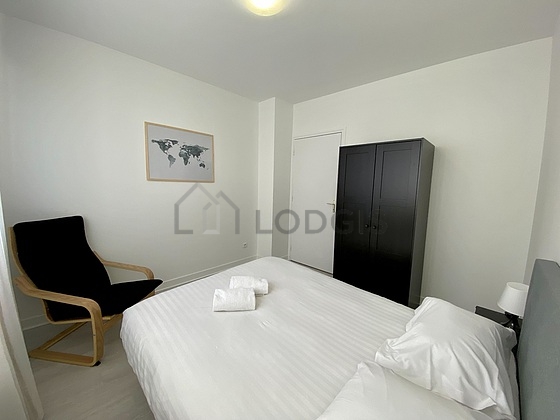 Bedroom with windows