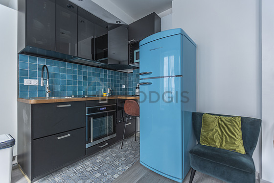 Great kitchen with tile floor