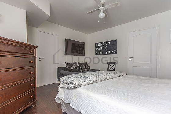 Chambre pour 2 personnes équipée de 1 lit(s) de 180cm