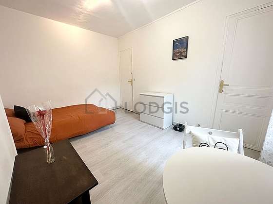 Location studio Paris 11° (Passage Basfroi) Meublé 20 m² Bastille