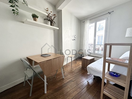 Quiet living room furnished with 1 sofabed(s) of 120cm, dining table, coffee table, 1 chair(s)