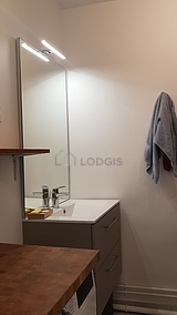 Apartment Paris 20° - Bathroom