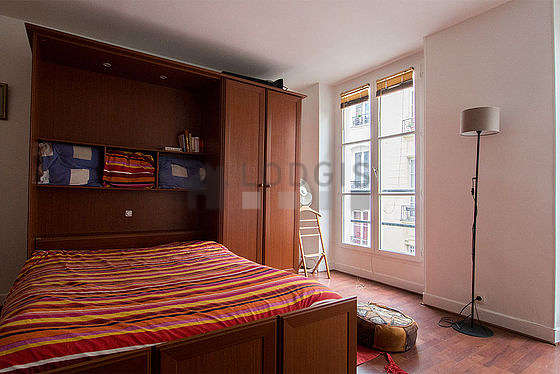 Bright sitting room of an apartmentin Paris