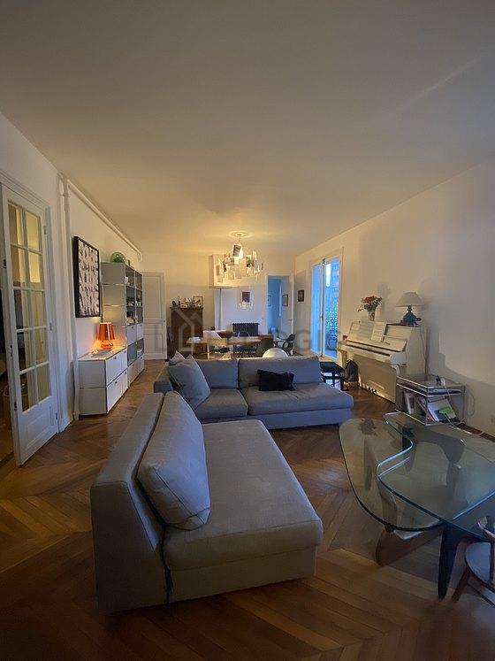 Sitting room of an apartment in Paris