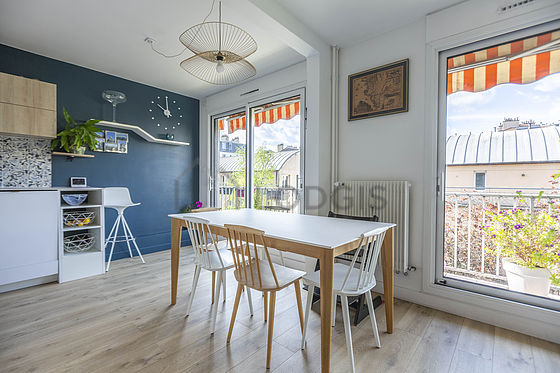 Dining room equipped with dining table, 1 chair(s)