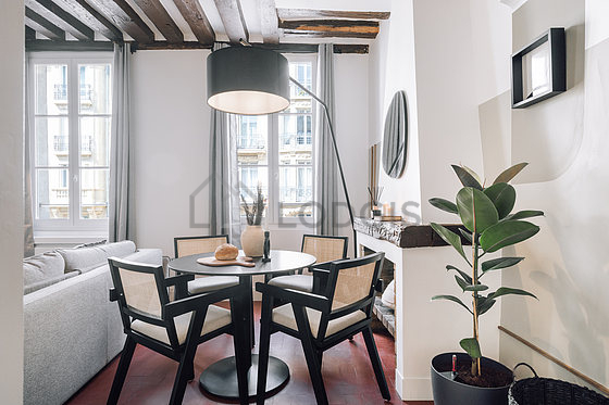 Sitting room of an apartment in Paris