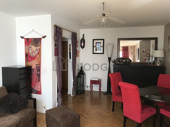 Grand salon de 23m²