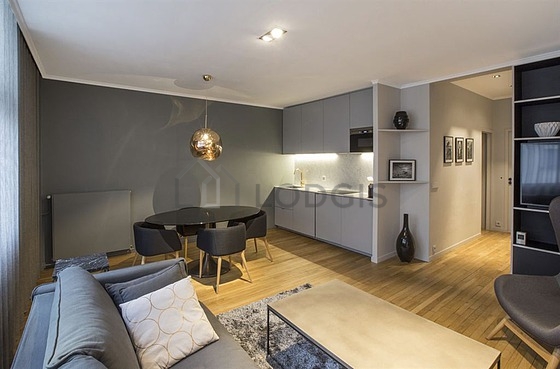 Appartement Paris 8° - 