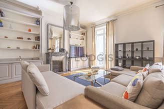 Champs-Elysées Paris 8° 3 bedroom Apartment