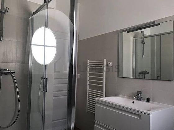Maison individuelle Paris 18° - 