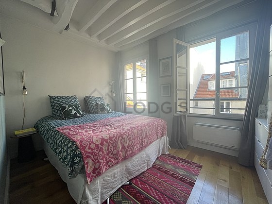 Bedroom with windows