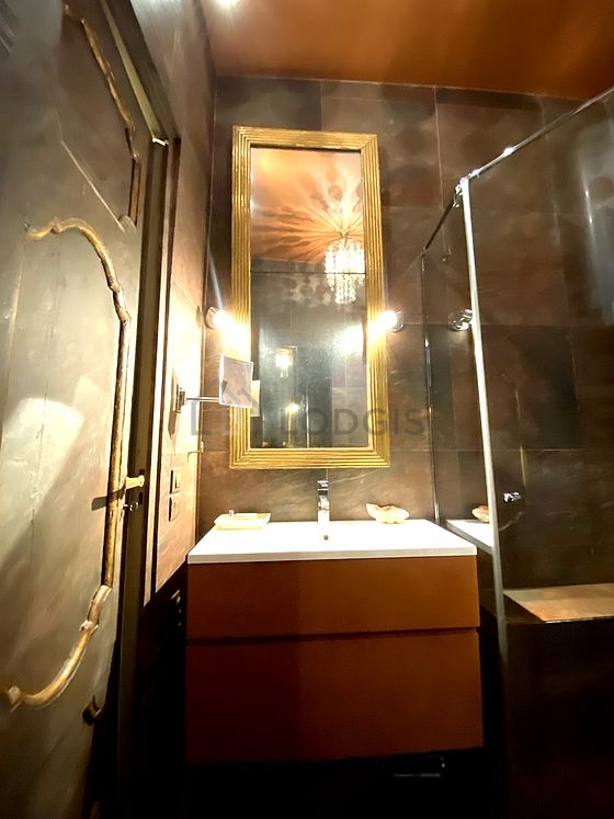 Appartamento Parigi 4° - 