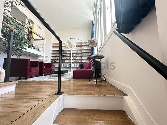 Magnifique séjour très calme et très lumineux d'un triplex à Paris