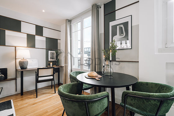 Sitting room of an apartment in Paris