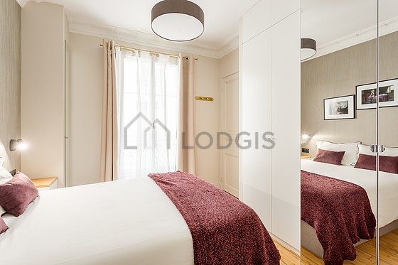 Chambre pour 2 personnes équipée de 1 lit(s) de 140cm