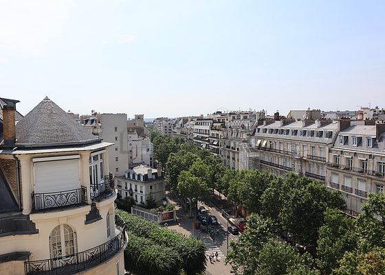 Beau séjour calme et lumineux d'un appartement à Paris