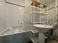 Appartement Paris 1° - Salle de bain