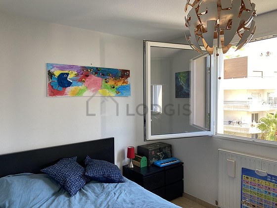 Bedroom with windows