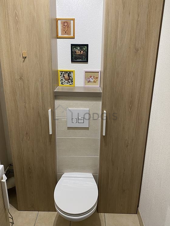 toilet