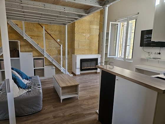Quiet living room furnished with 1 sofabed(s) of 140cm, tv