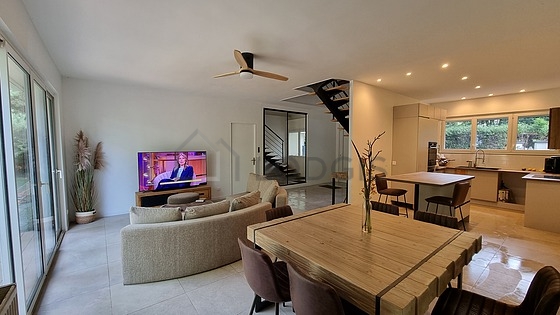 Living room furnished with tv