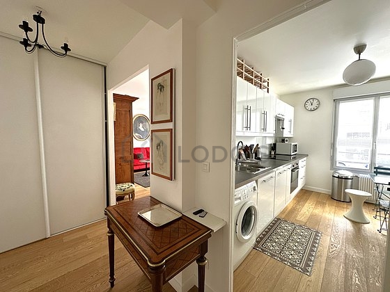 Entrance with wooden floor