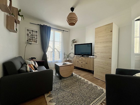 Living room furnished with 1 sofabed(s) of 140cm, tv, 1 armchair(s)