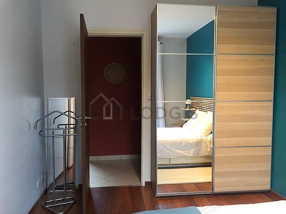 Very quiet bedroom for 2 persons equipped with 1 bed(s) of 140cm