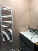 Apartment Val de marne est - Bathroom