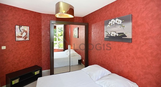 Bedroom with double-glazed windows