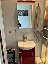Apartment Val de marne - Bathroom