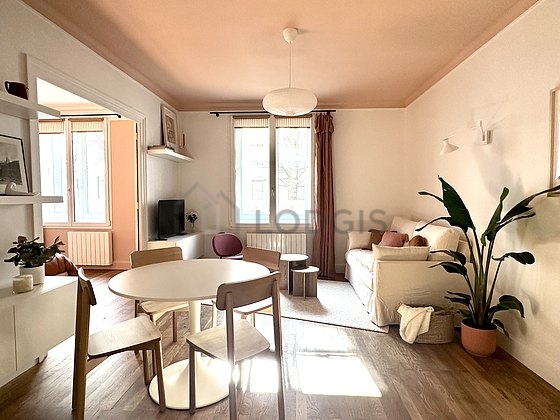 Sitting room of an apartment in Paris