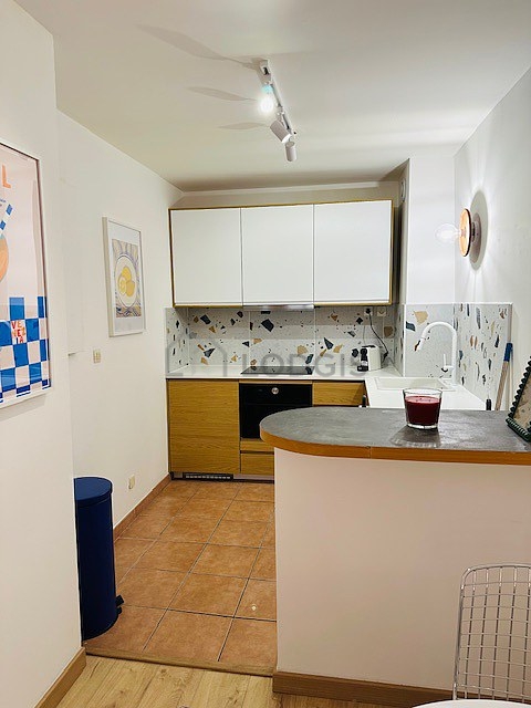 Great kitchen with tile floor