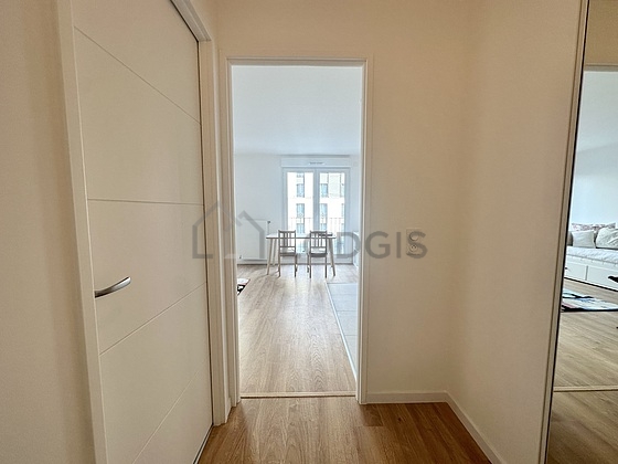 Entrance with wooden floor