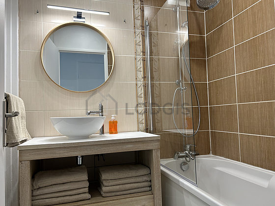 Bathroom equipped with bath tub