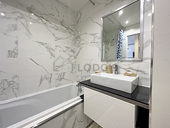 Apartment Puteaux - Bathroom