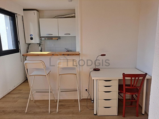 Very bright kitchen