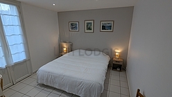 Apartment Tours - Bedroom 