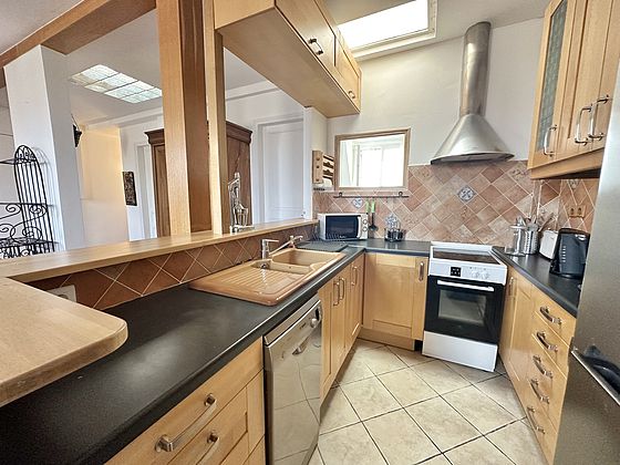 Beautiful kitchen with tile floor