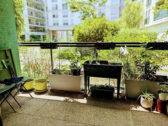 Balcon equipped with 1 chair(s)