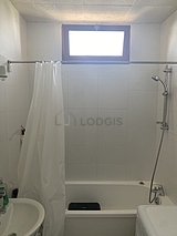 Apartment Toulouse Sud-Est - Bathroom