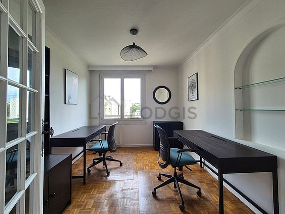 Office equipped with double-glazed windows