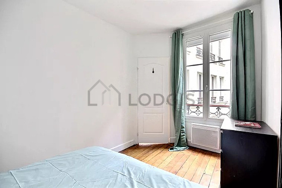 Bedroom for 2 persons equipped with 1 bed(s) of 140cm