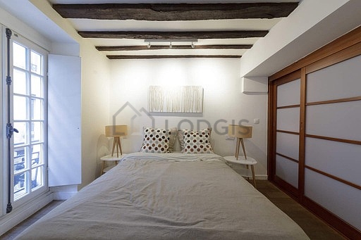 Beau séjour calme et lumineux d'un appartement à Paris